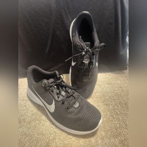 Nike Flex men's athletic shoes